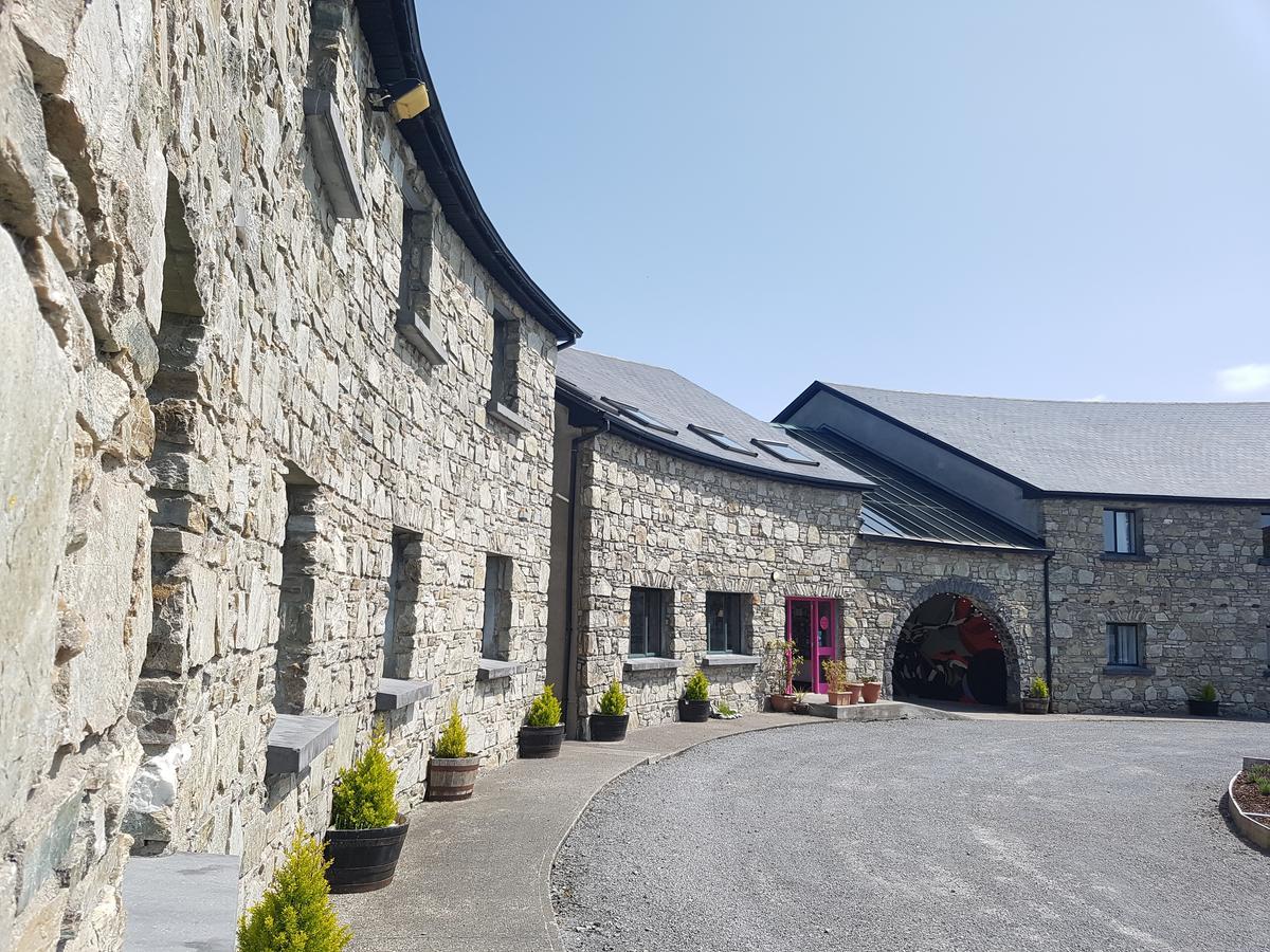 The Inn To The West Hotel Connemara Exterior foto